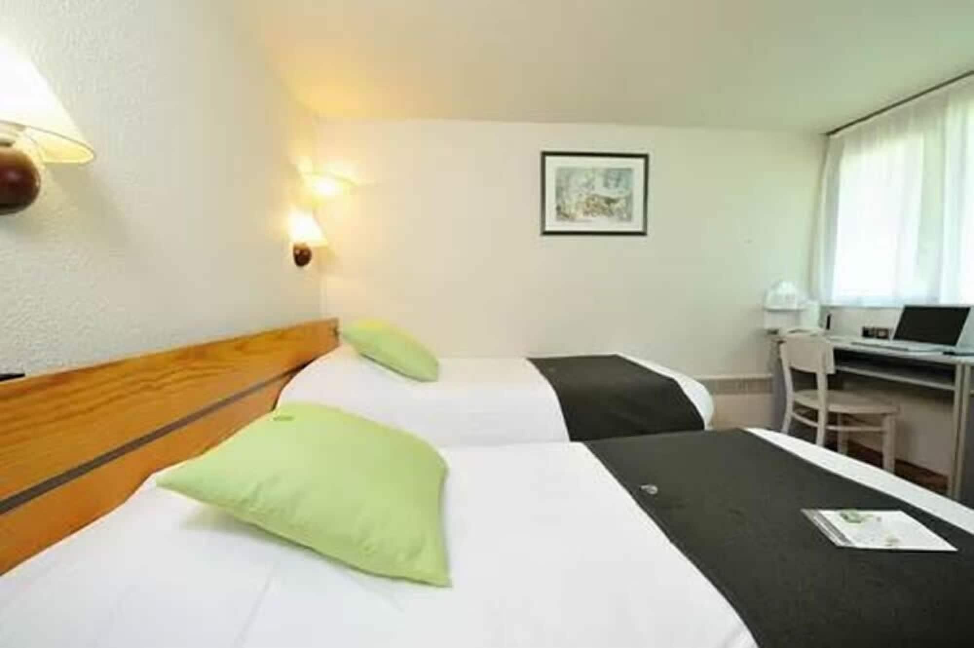 Brit Hotel Confort Nancy Lunéville Exteriör bild