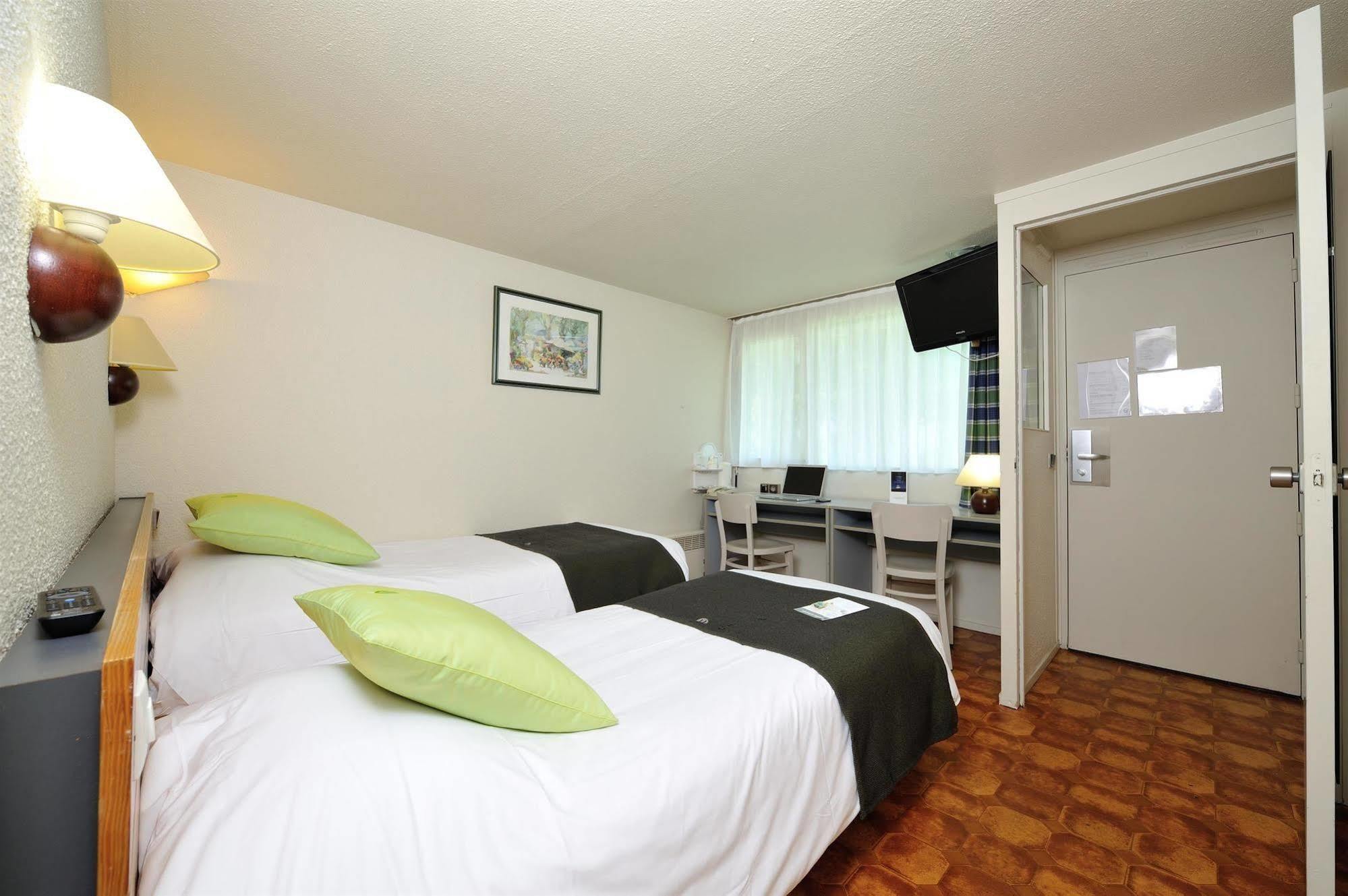 Brit Hotel Confort Nancy Lunéville Exteriör bild